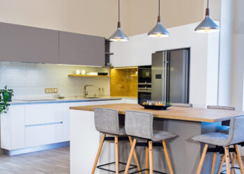 Kaip namuose suformuoti modernų apšvietimą?