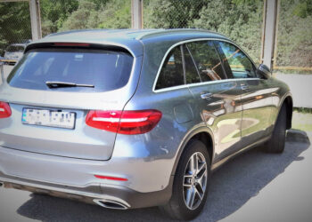 Du užsieniečius įklampino padirbti dokumentai