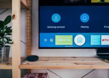 Naudos, kurios gaunamos, kai išmanioji televizija ir internetas pasirenkamas kartu