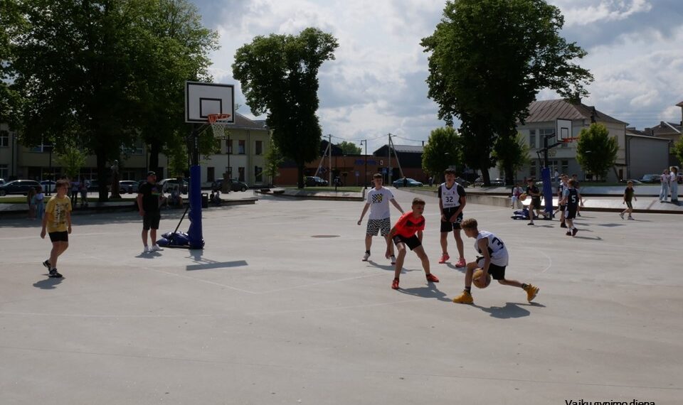 Kalvarijoje vyko moksleivių krepšinio 3 prieš 3 turnyras