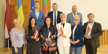 Marijampolės savivaldybės delegacija lankėsi Valgos ir Valkos miestų šventėje