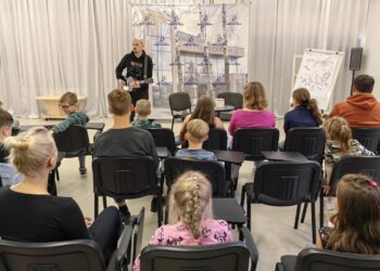 Šakių bibliotekoje viešėjo rašytojas Virgis Šidlauskas