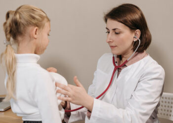 Mokinio sveikatos pažymėjimas galioja visus metus, tikrintis sveikatą galima ir vasarą