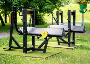 Marijampolėje kviečiama išbandyti naujus profesionalius lauko treniruoklius: vienas jų pritaikytas ir neįgaliesiems