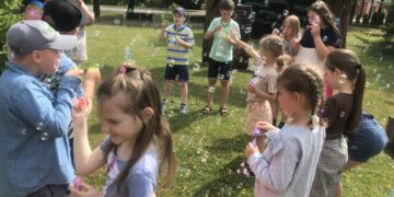 „Muilinis burbulinis“ pakvietė į vasaros atostogas