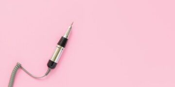 Kokias nagų frezas renkasi specialistai?