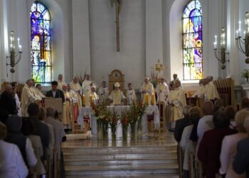 Vilkaviškyje paminėtas Švč. Mergelės Marijos Apsilankymo Katedros konsekracijos 25-metis