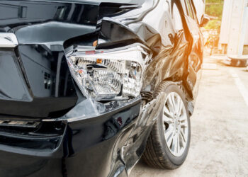 Kvietkinėje vertėsi BMW – du jaunuoliai pristatyti į ligonine