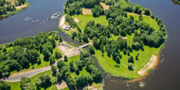 Ruošiantis pradėti Marių parko salos atnaujinimo darbus – remontuojamas į ją vedantis tiltelis