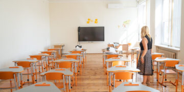Atsinaujinančios ugdymo įstaigos nekantriai laukia sugrįžtančių mokinių ir darželinukų