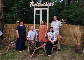 Garbingi jubiliejai paminėti Baltrušių kaimo šventėje