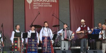 Baraginėje – Mažojoje Lietuvos kultūros sostinėje – nuskambėjo   kapelų šventė „Sueikim, susiedai!“