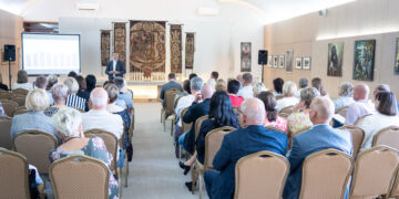 Artėjant mokslo metų pradžiai – švietimo įstaigų vadovų susirinkimas ir mokslo metų apžvalga