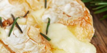 Vienintelis atvejis, kai ant maisto atsiradęs pelėsis tampa delikatesu: dietologė įvardijo šio produkto naudą