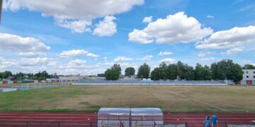 Marijampolės sporto centre atnaujinimai, tačiau stadiono žolės būklė apverktina