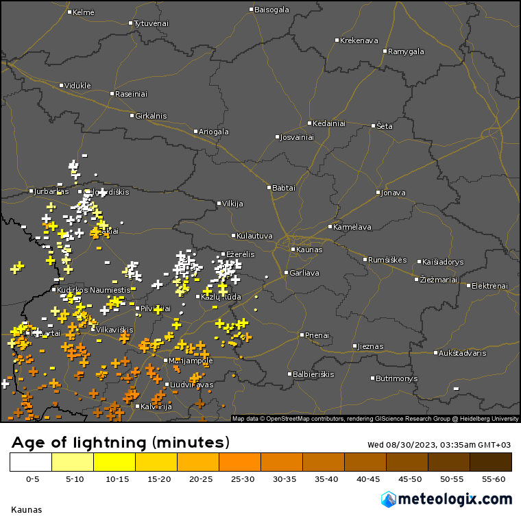 Intensyviausi žaibai dangų raižė apie 3:30 val. nakties