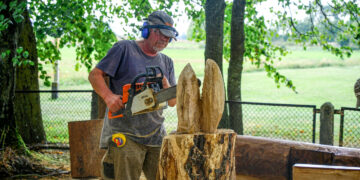 Baraginėje - medžio drožėjų pleneras