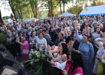 Gavaltuvos kaimo bendruomenė paminėjo 20-metį ir palydėjo vasarą