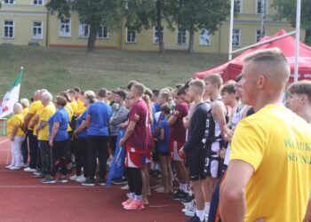 Rygiškių Jono gimnazijos stadione vyko Marijampolės savivaldybės septynių seniūnijų sporto žaidynės