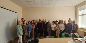 Šakių rajono savivaldybės vadovai sveikina socialinius darbuotojus su profesine švente