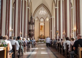 Sasnavoje - Švč. Marijos Vardo atlaidai ir šventinis bažnyčios jubiliejaus paminėjimas