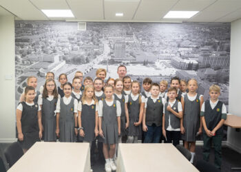 Marijampolės savivaldybės merą aplankė būrys smalsių mokinukų