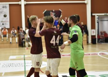 Futsal III turas - pergalės 6 įvarčių skirtumu ir J.Wellingtono pokeris
