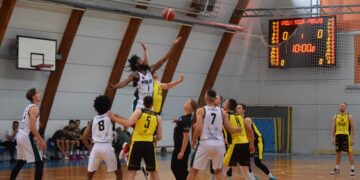 Kazlų Rūdos „Ataka“-Kauno Kolegija draugiškame mače jėgas išmėgino su NKL komanda