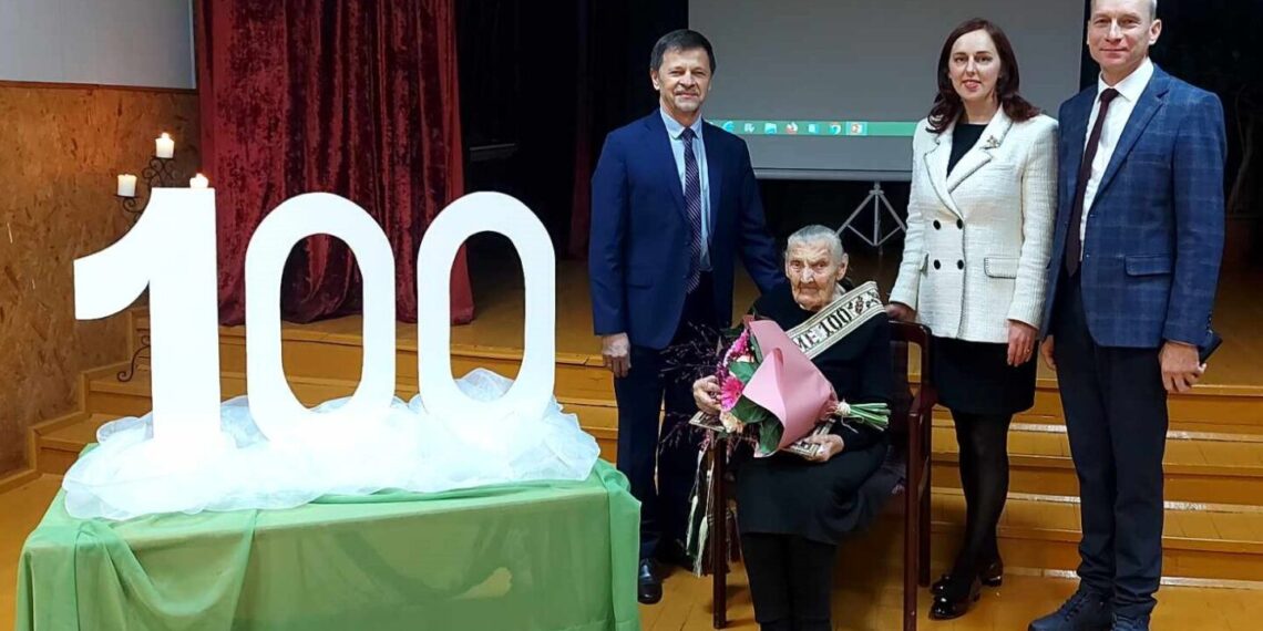 Liubave sveikinta 100-metė