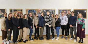 Pristatyta Jono Staselio paroda „Kaukių balius“