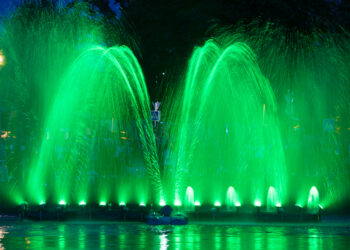 Šakiuose objektai nušvis žalia spalva