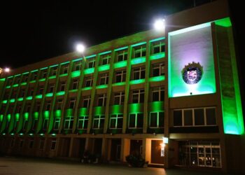 Savivaldybės pastatas sušvito žalia spalva, simbolizuojančia viltį ir organų donorystę