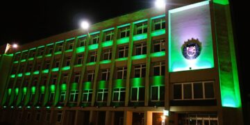 Savivaldybės pastatas sušvito žalia spalva, simbolizuojančia viltį ir organų donorystę