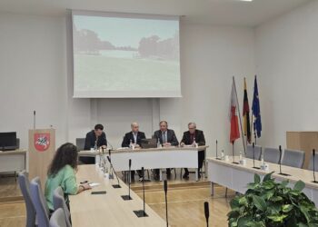 Vyko Šakių rajono vadovų spaudos konferencija