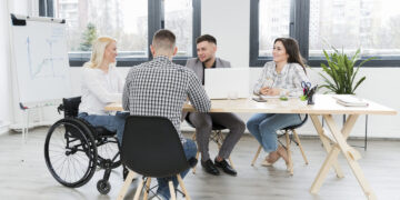 Lietuvos gyventojai palankiau vertina žmones su negalia darbo rinkoje