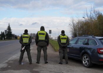 Iš Danijos grįžtantį klaipėdietį pasieniečiai perdavė jo ieškančiai policijai