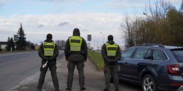 Iš Danijos grįžtantį klaipėdietį pasieniečiai perdavė jo ieškančiai policijai