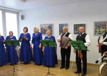 Kalvarijos bendruomenė įgyvendino projektą „Menas dainoje“