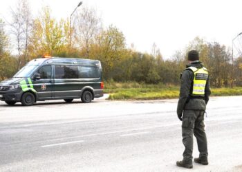 Lietuvoje gyvenančio nigeriečio vairuotojo pažymėjimas, įtariama, – pigi klastotė