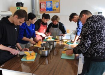 Moliūgų traškučių gaminimas