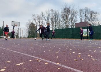 Netrūko atkaklių rungtynių