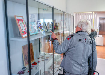 Petro Kriaučiūno viešojoje bibliotekoje atidaryta neįgaliųjų draugijos paroda