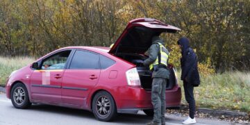 Už keturis migrantus – 4 000 eurų pelno arba aštuoneri metai kalėjimo