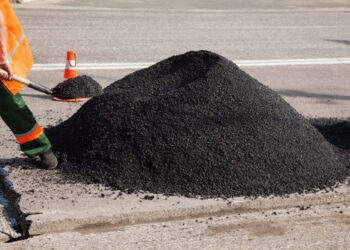 Pagrobtas didelis kiekis „Via Baltica“ asfalto  – sūduviečiai džiaugiasi keliukais į namus?