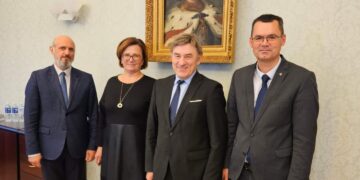 ﻿Šakių „Žiburio“ gimnazija sieks VDU gimnazijos statuso