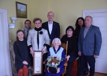 100-ojo jubiliejaus proga pasveikinta Marijona Ivanauskienė
