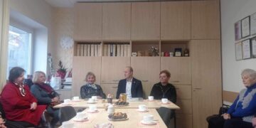 Vilkaviškio savivaldybės vadovai susitiko su Vilkaviškio trečiojo amžiaus universiteto atstovais