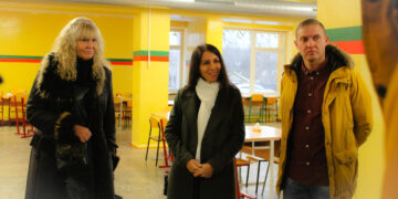 Gimnazijos valgyklos atnaujinimu susidomėjo Jurbarko raj. savivaldybės atstovai