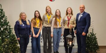 Į Šakius atkeliavo Betliejaus ugnis