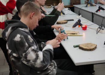 Kalėdinių papuošimų gamyba